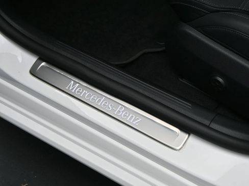 Used 2023 Mercedes-Benz C 300 Sedan image 6