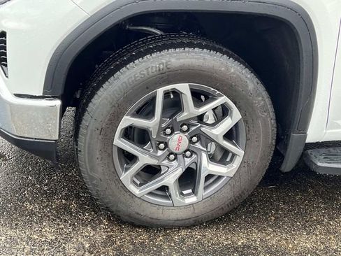 New 2026 GMC Sierra 1500 SLT w/ SLT Premium Plus Package image 10