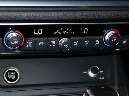 Used 2021 Audi Q3 2.0T Premium Plus w/ Premium Plus Package image 44