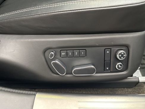 Used 2015 Bentley Flying Spur V8 image 10