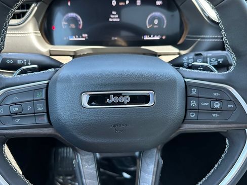 New 2026 Jeep Grand Cherokee L Limited w/ Limited Altitude Package RWD image 22