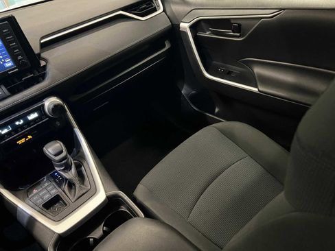 Certified 2021 Toyota RAV4 LE image 11