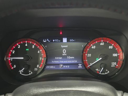 Used 2022 Nissan Frontier PRO-4X image 7