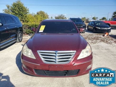 Used 2010 Hyundai Genesis 4.6 w/ Technology Pkg 5 image 2