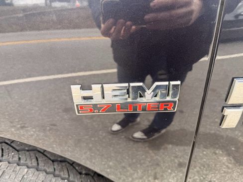 Used 2013 RAM 1500 Express image 11