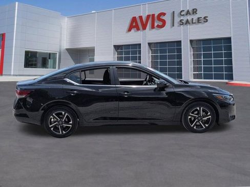 Used 2025 Nissan Sentra SV FWD image 5