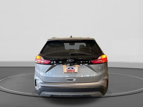 Used 2024 Ford Edge SEL w/ Convenience Package image 6