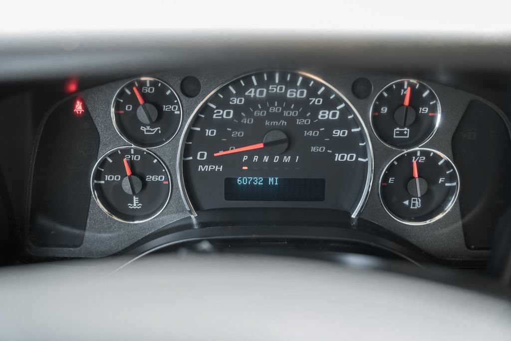 Used 2024 Chevrolet Express 3500 w/ Power Convenience Package RWD image 44