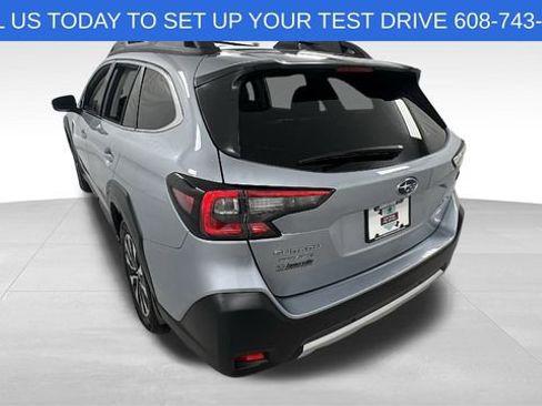 Certified 2023 Subaru Outback Limited image 5