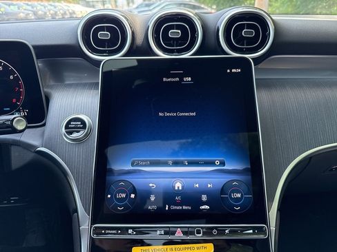New 2025 Mercedes-Benz GLC 300 4MATIC image 35