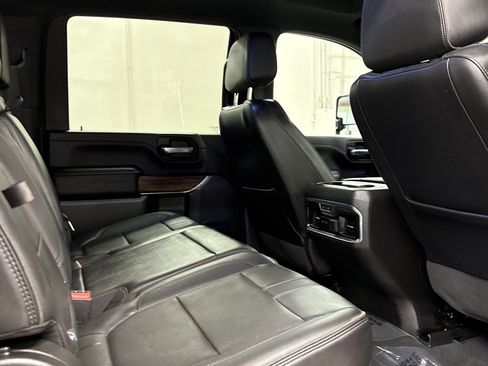 Used 2023 Chevrolet Silverado 2500 High Country w/ Technology Package image 25
