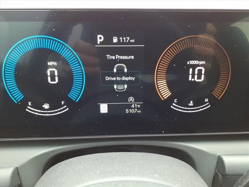 New 2026 Hyundai Tucson SE image 17