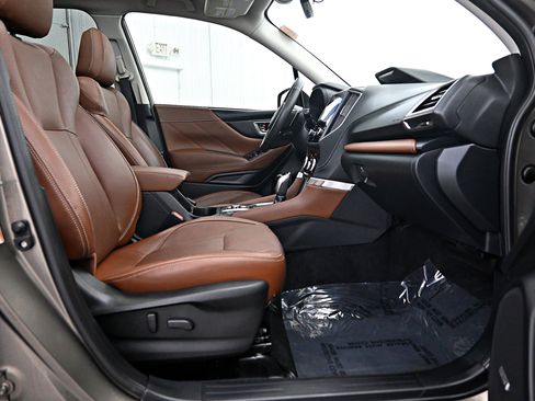 Used 2019 Subaru Forester Touring w/ Popular Package #3 image 25