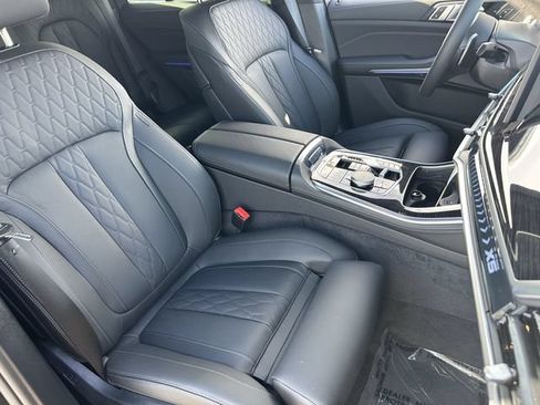 Used 2026 BMW X5 sDrive40i w/ M Sport Package RWD image 12