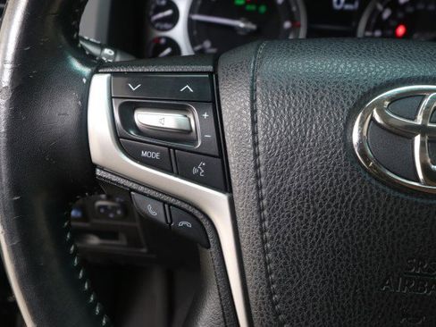 Used 2016 Toyota Land Cruiser AWD/4WD image 26