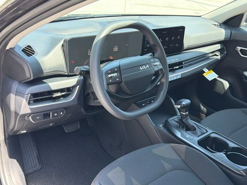 New 2026 Kia K4 FWD image 16