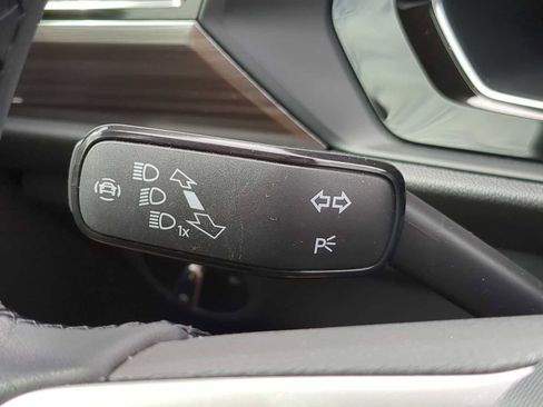 Used 2024 Volkswagen Jetta SEL image 28