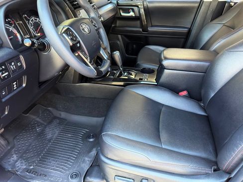 Used 2021 Toyota 4Runner Venture w/ Moonroof Package AWD/4WD image 21
