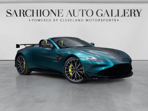 Used 2023 Aston Martin V8 Vantage Roadster RWD image 1