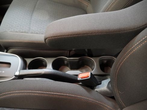 Used 2021 Chevrolet Trax LS image 21