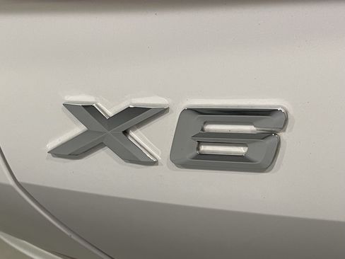 Used 2022 BMW X6 xDrive40i w/ Premium Package AWD/4WD image 24