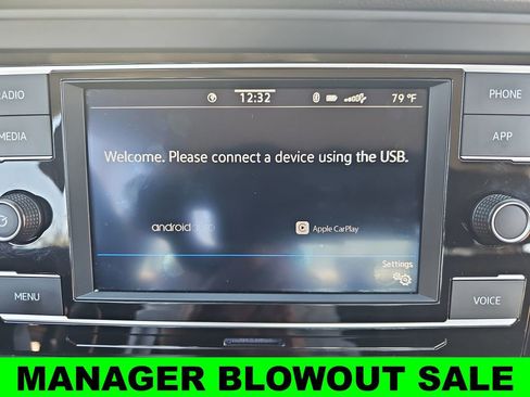 Used 2024 Volkswagen Jetta SE FWD image 21
