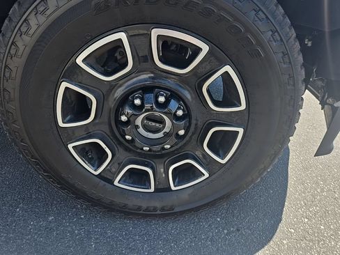 Used 2025 Ford F350 Platinum AWD/4WD image 39