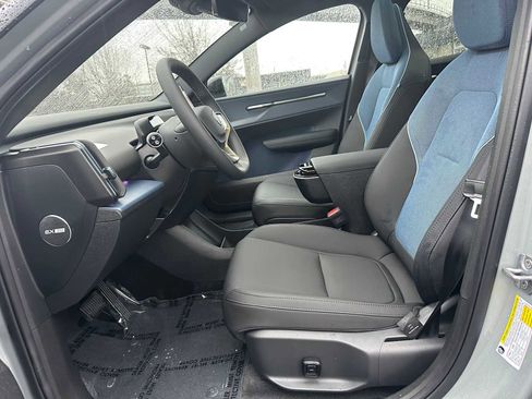 New 2026 Volvo EX30 Plus image 19