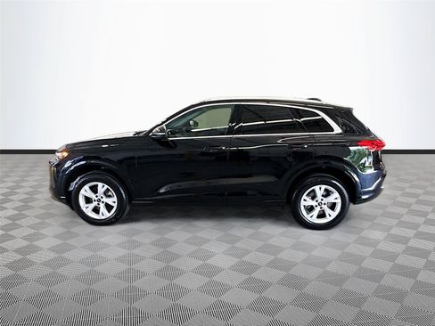 Certified 2025 Audi Q5 Premium w/ Convenience Package AWD/4WD image 4
