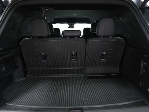Used 2026 Chevrolet Traverse High Country w/ LPO, Floor Liner Package AWD/4WD image 14