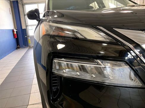 Used 2023 Nissan Rogue SV AWD/4WD image 33