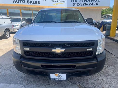 Used 2011 Chevrolet Silverado 1500 W/T RWD image 2