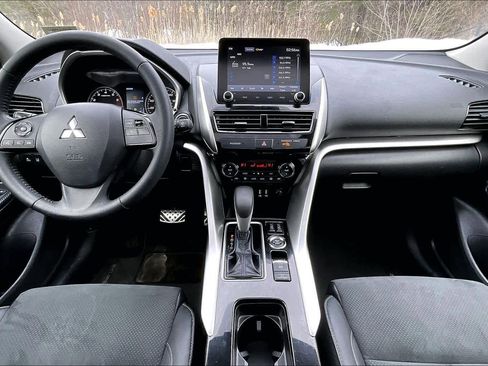 Used 2023 Mitsubishi Eclipse Cross SE image 15