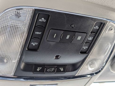 Used 2018 Jeep Grand Cherokee Summit AWD/4WD image 25