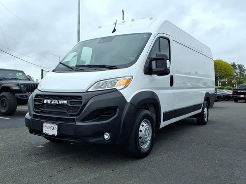 Used 2023 RAM ProMaster 3500 w/ Driver Convenience Group image 3