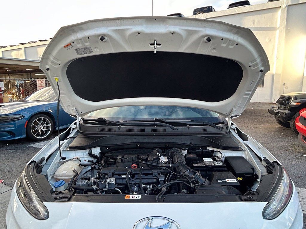 Used 2022 Hyundai Kona Limited FWD image 29