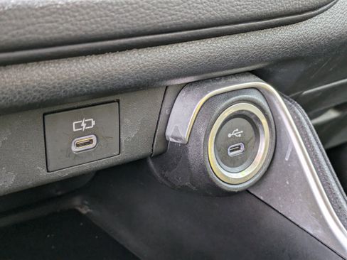 Used 2024 Toyota Grand Highlander XLE image 31