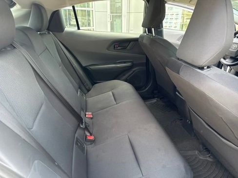 Used 2025 Toyota Prius LE FWD image 32