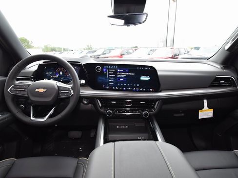 New 2026 Chevrolet Suburban Premier image 15