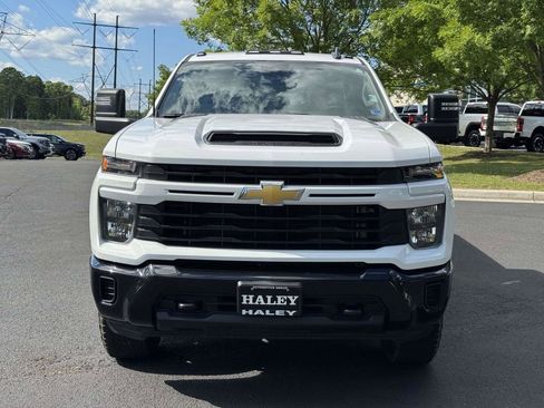 Used 2024 Chevrolet Silverado 2500 Custom w/ Custom Value Package AWD/4WD image 26
