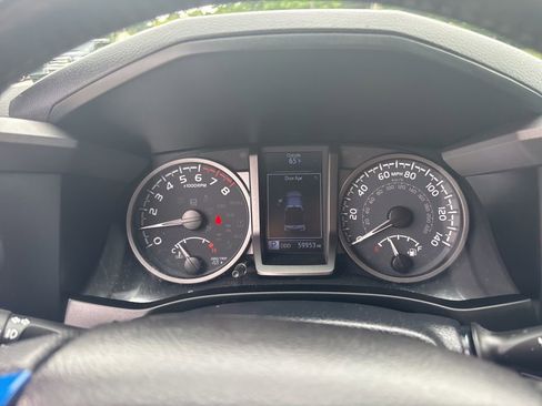 Used 2021 Toyota Tacoma TRD Sport AWD/4WD image 26