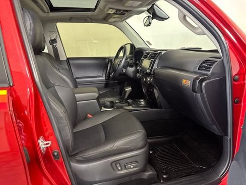 Used 2023 Toyota 4Runner 40th Anniversary SE AWD/4WD image 4