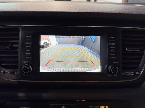 Used 2021 Kia Sedona EX image 14