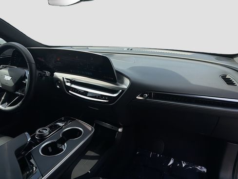 Used 2024 Cadillac Lyriq Luxury image 33
