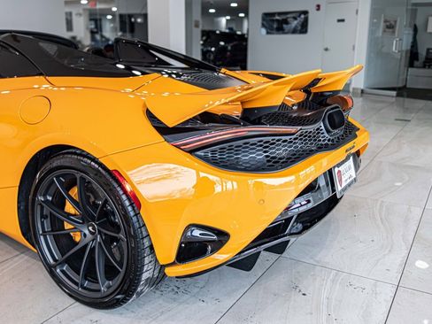 Used 2026 McLaren 750S Spider image 15