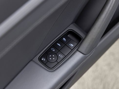 Certified 2022 Porsche 911 Carrera image 27