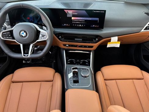 Used 2026 BMW 330i Sedan w/ M Sport Package RWD image 4