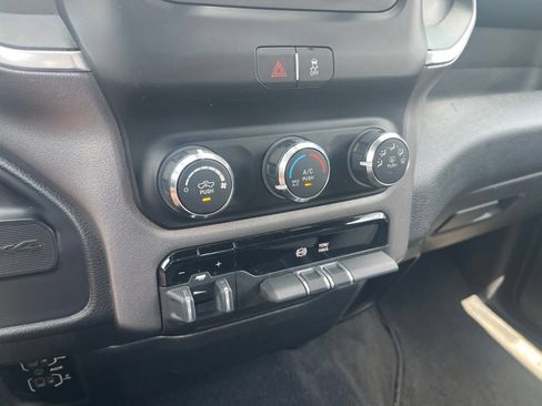 Used 2021 RAM 2500 Big Horn AWD/4WD image 24