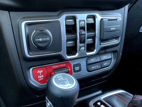 Used 2018 Jeep Wrangler Unlimited Rubicon image 31