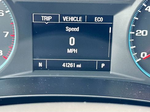 Used 2025 Chevrolet Malibu LT image 12